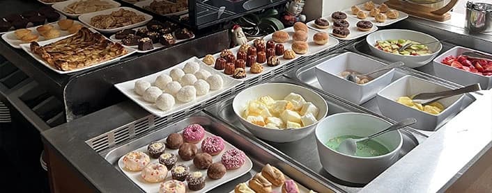 Buffet desserts